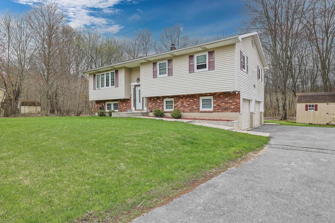 Photo of 34 Roger Avenue