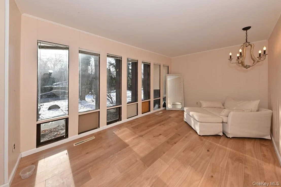 Photo of 11 Lomond Avenue