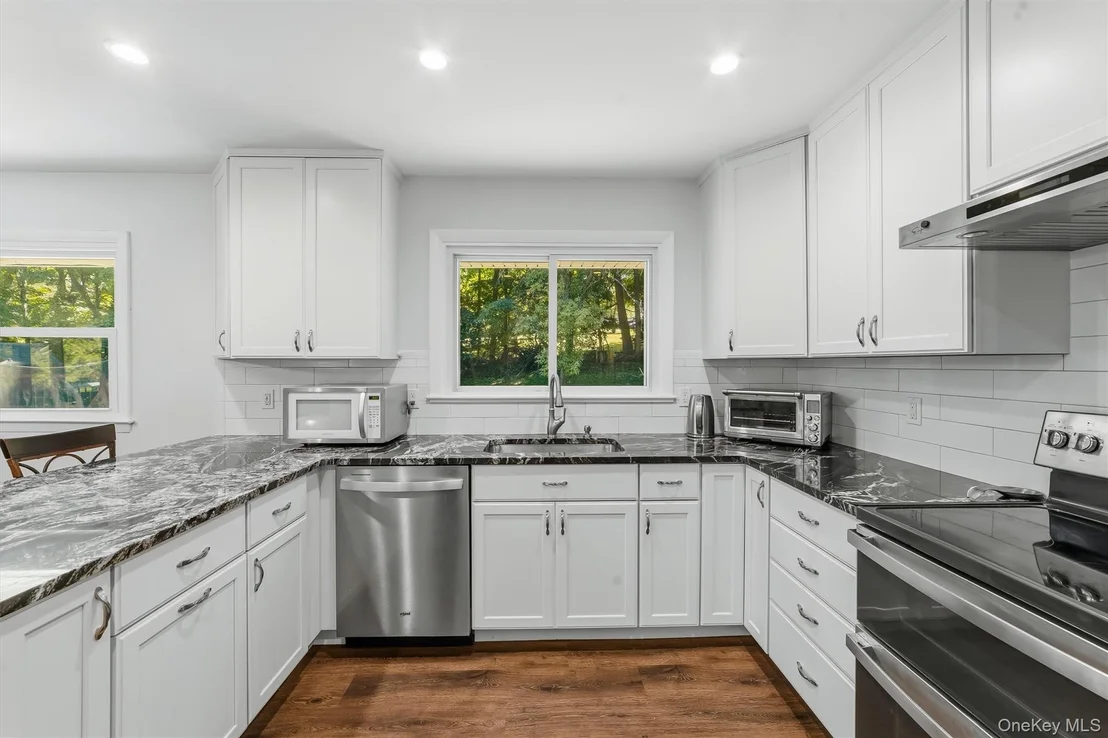 Photo of 124 Cedar Lane