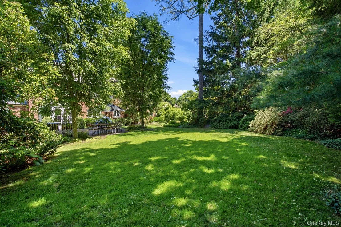 Photo of 2 Saint Marks Place