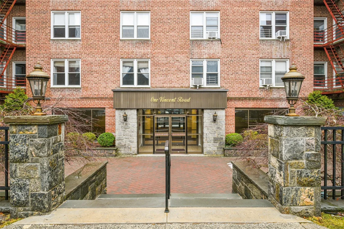 Photo of Unit 3P at 1 Vincent Road