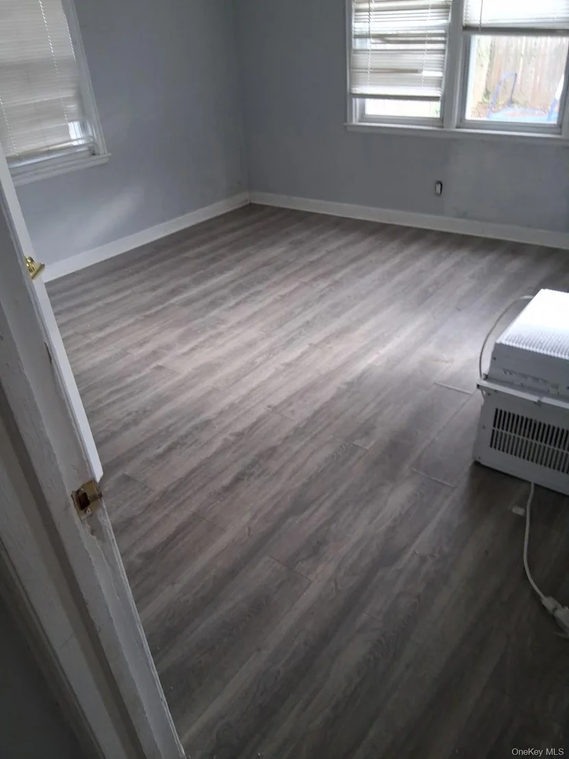 Photo of 63 W Lincoln Place