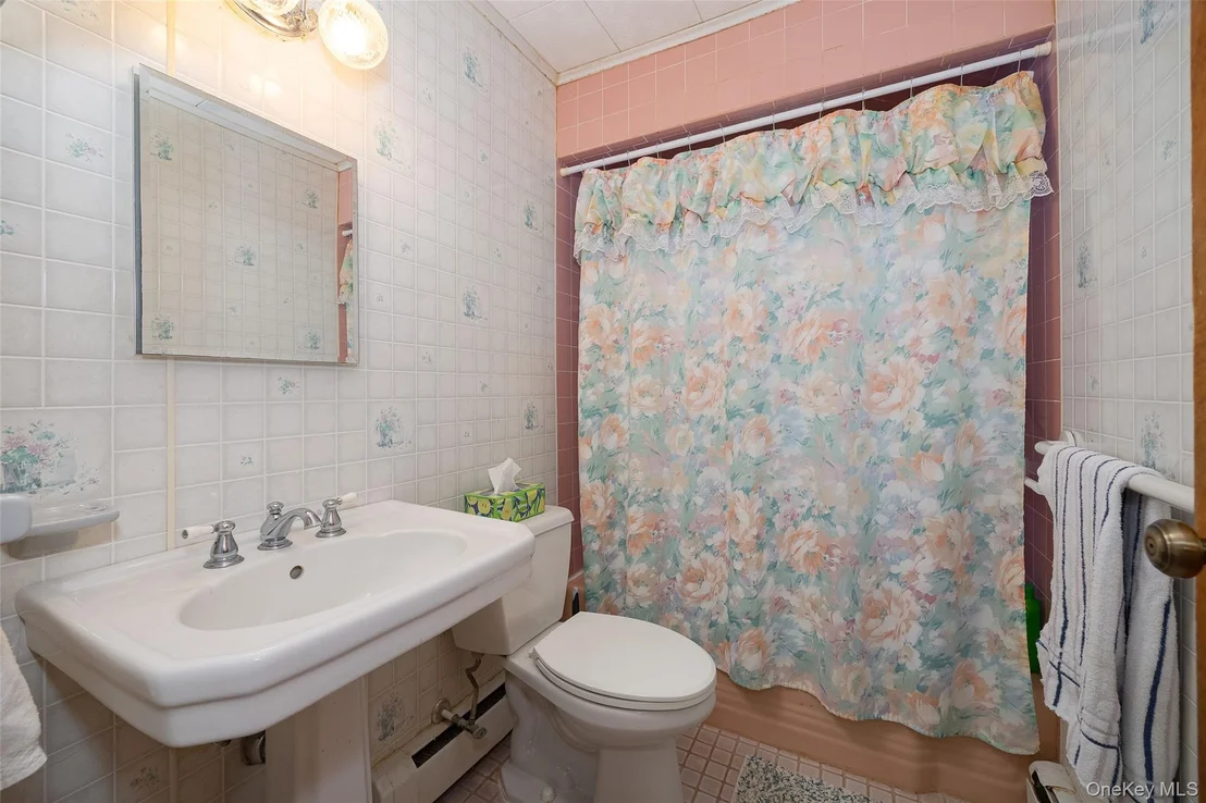Photo of 140 Cherrywood Drive