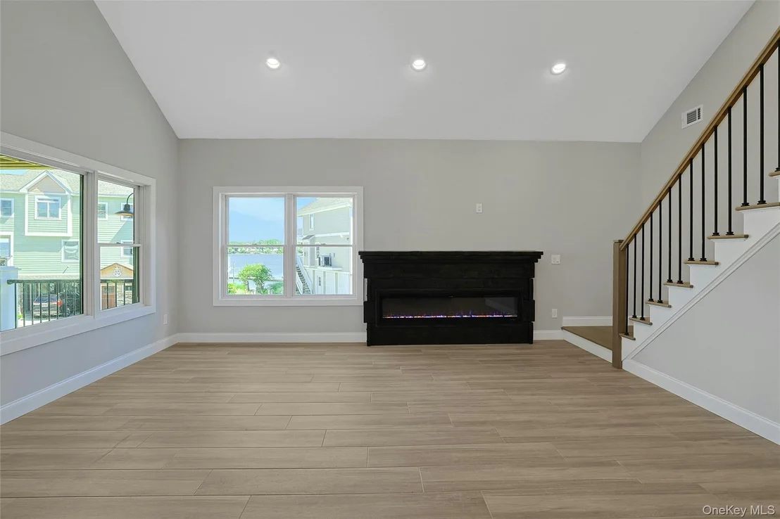 Photo of 74 Beach Road