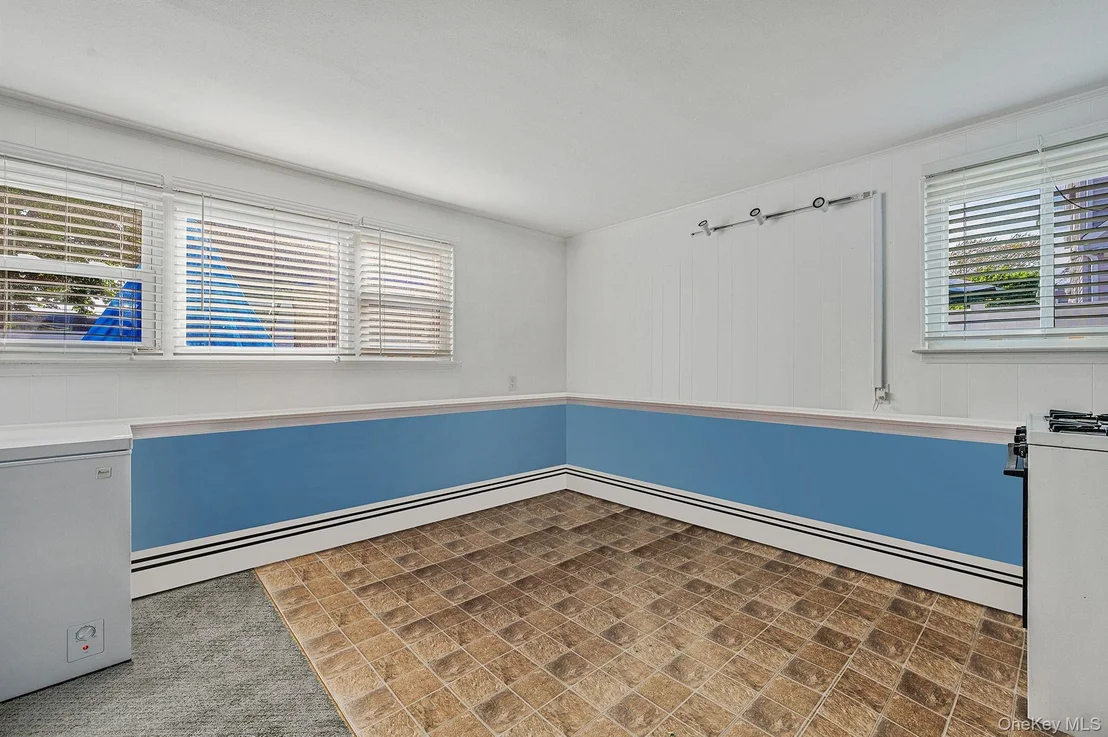 Photo of 413 N Broadway