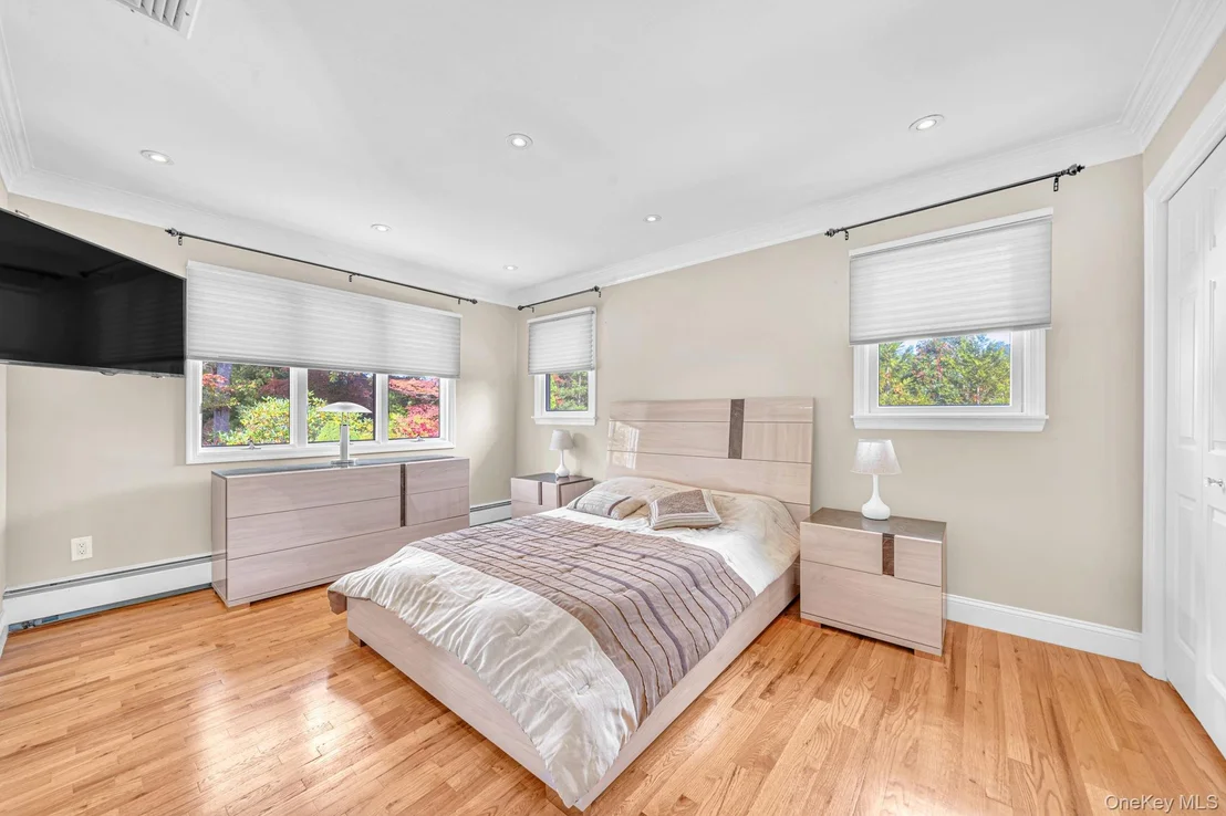 Photo of 6 Wyandanch Boulevard