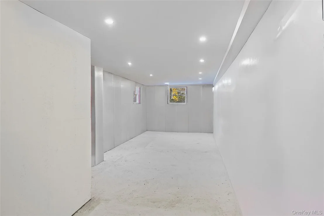 Photo of 10 Queen Drive