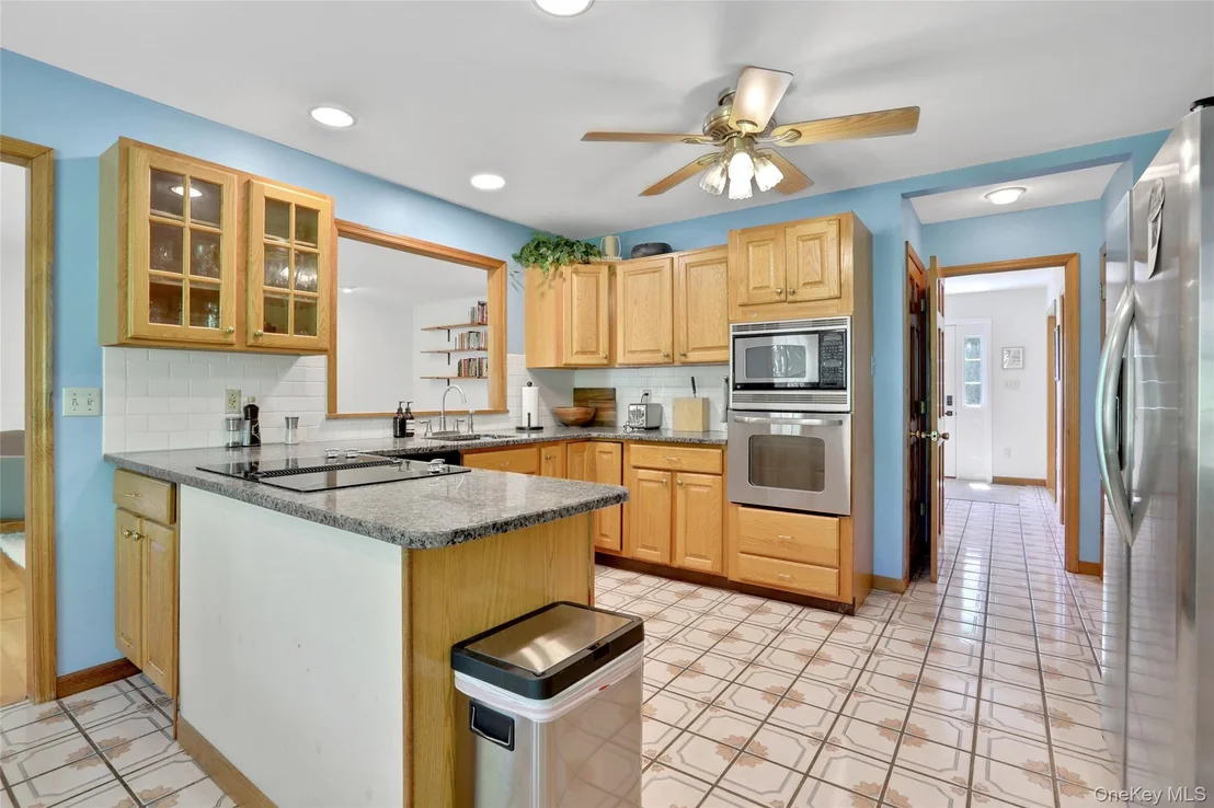 Photo of 8 White Pine Lane