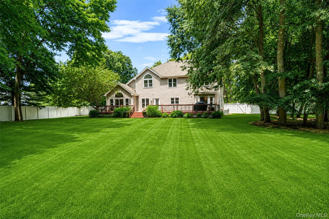 Photo of 17 Esplanade Drive