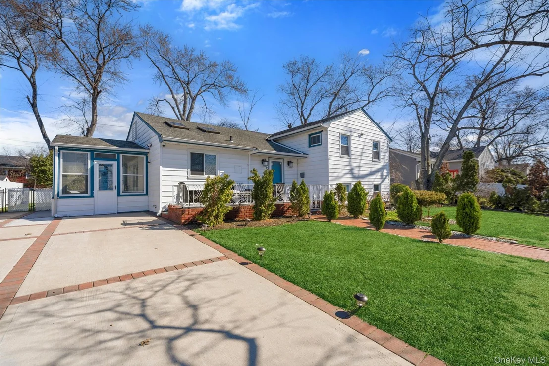 Photo of 70 Forest Road