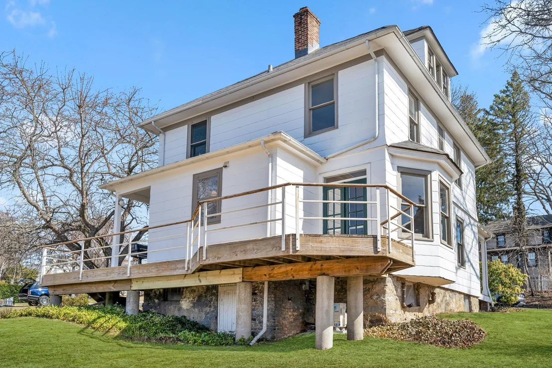 Photo of 27 Waverly Place