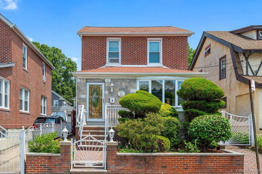 Photo of 30-27 Murray Lane