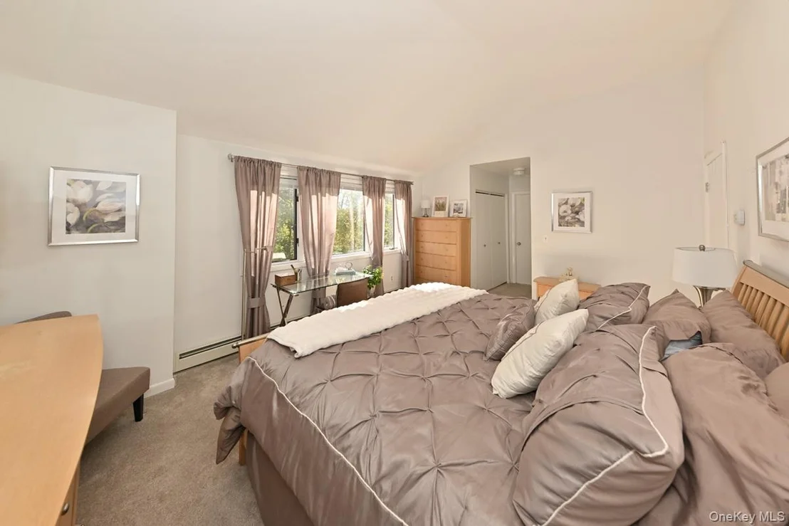 Photo of 13 Meadowlark Circle