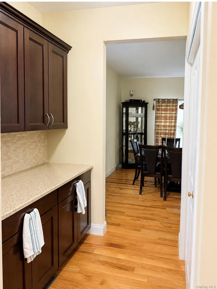 Photo of 392 Bailey Road