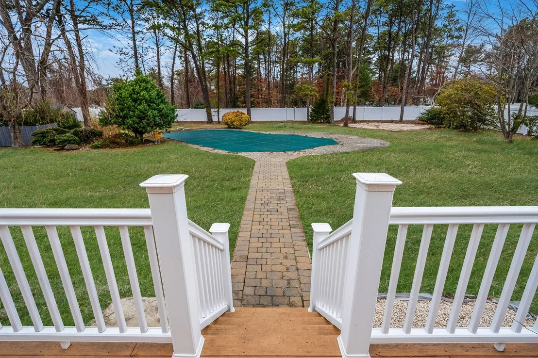 Photo of 83 Old Brook Road