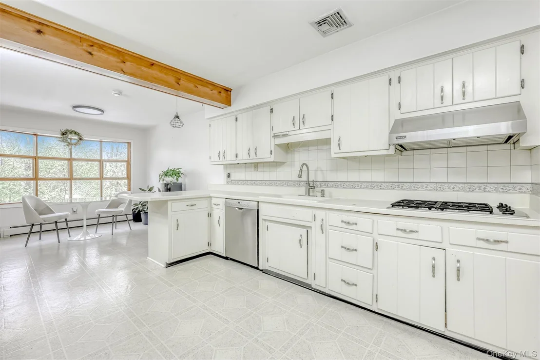 Photo of 26 River Road