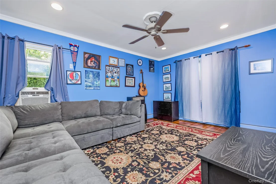 Photo of 19 Rainbow Lane