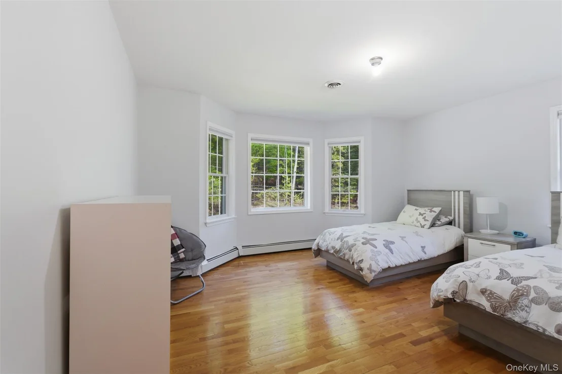 Photo of 105 Hempstead Road