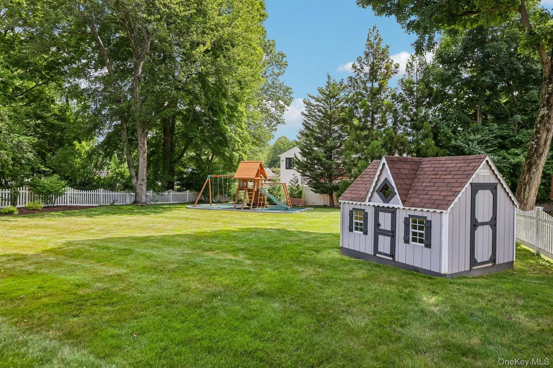 Photo of 512 Westlake Drive