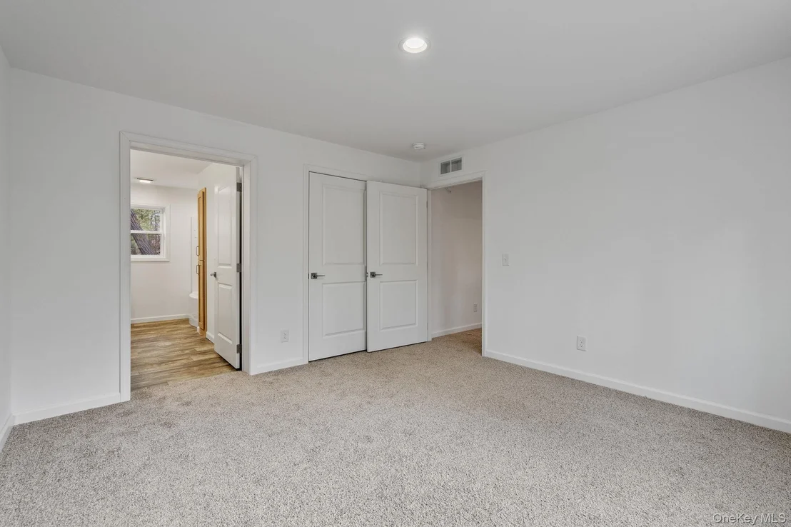 Photo of 45 Pinehurst Drive W