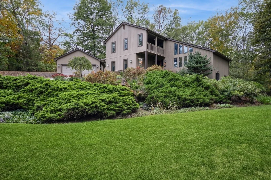 Photo of 14 Stonehedge Drive