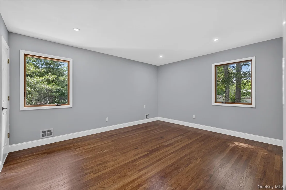 Photo of 11 Penguin Lane