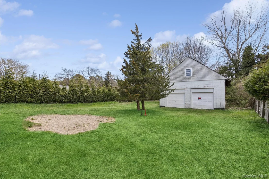 Photo of 56 Inlet Road W
