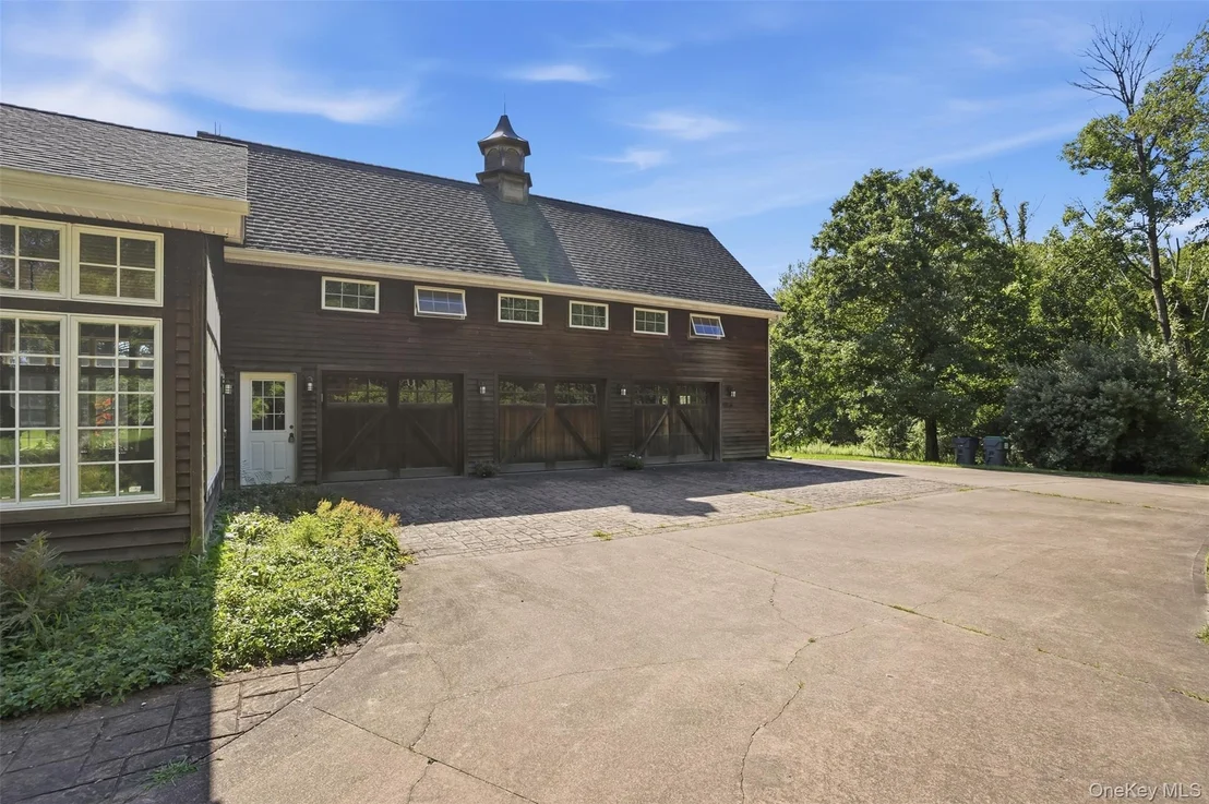 Photo of 118 Ridge Drive