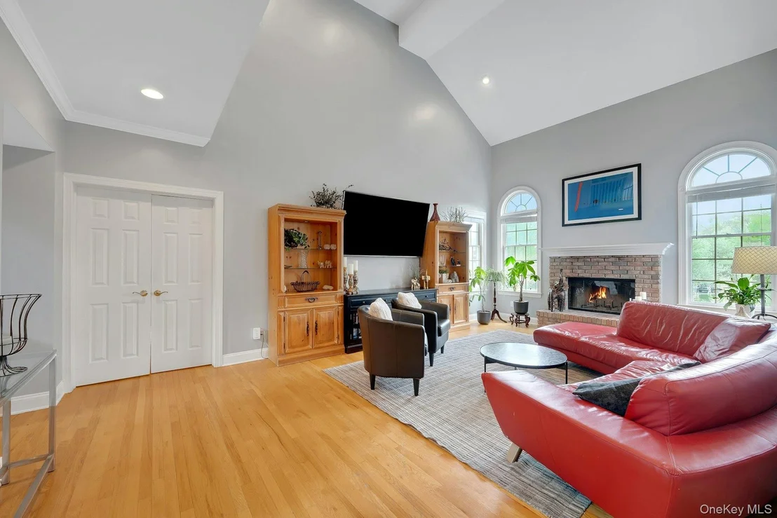 Photo of 34 Eagle Court