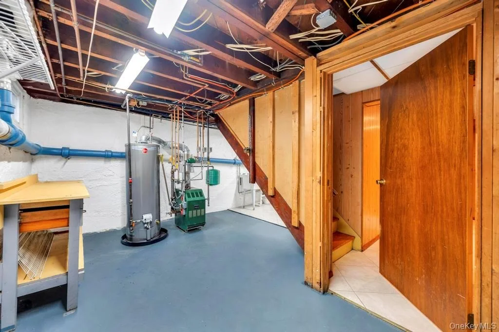 Photo of 2585 Oceanside Road
