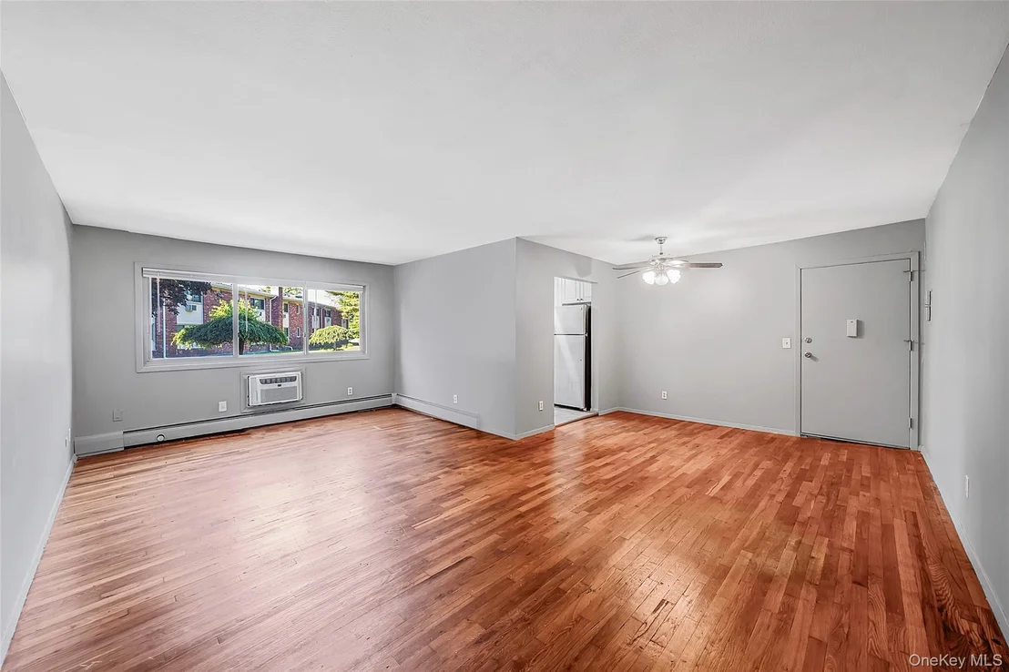 Photo of Unit 8A at 2397 union blvd