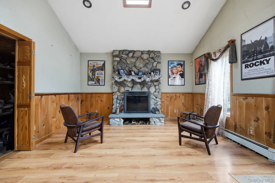 Photo of 13 Laurel Lane