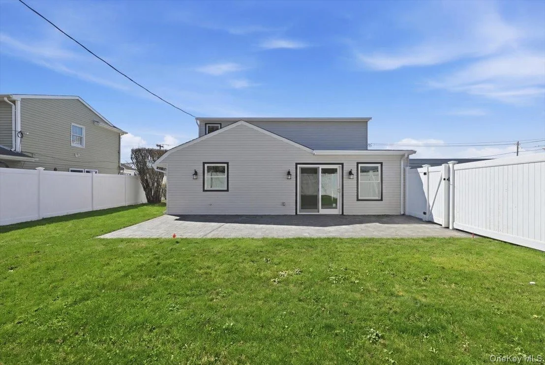 Photo of 61 Gardiners Avenue