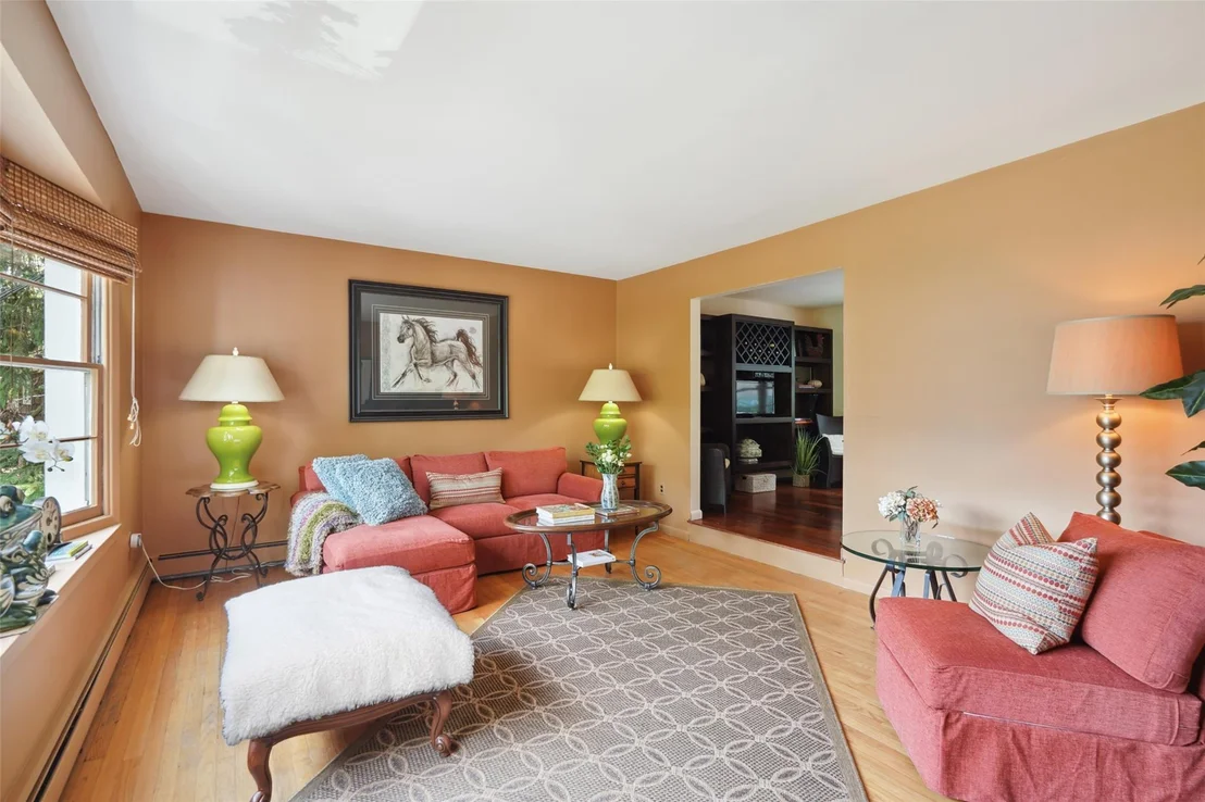 Photo of 10 Rockledge Road