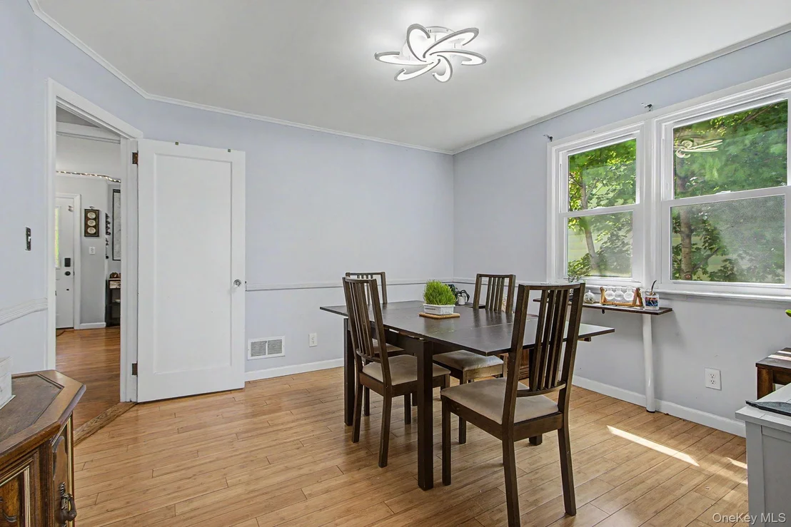 Photo of 15 Beverly Road