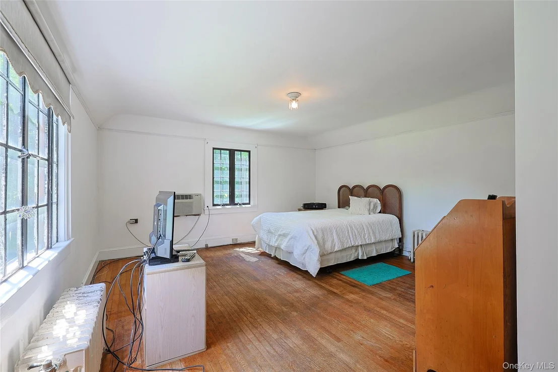 Photo of 404 Downing Way