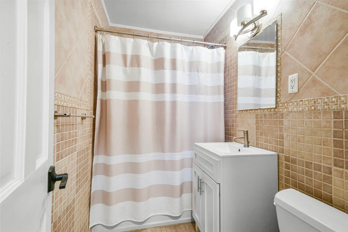 Photo of Unit 3P at 1 Vincent Road
