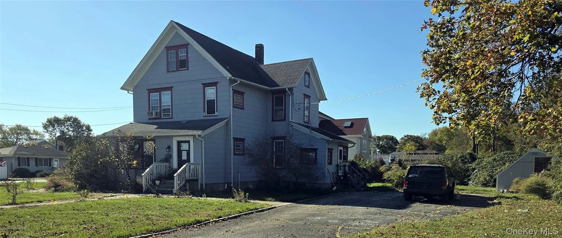 Photo of 366 Rider Avenue
