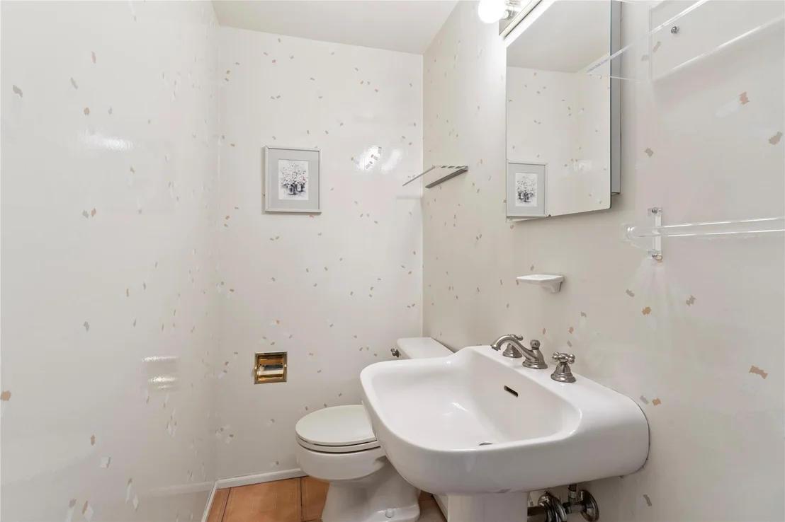 Photo of 256 Forest Drive