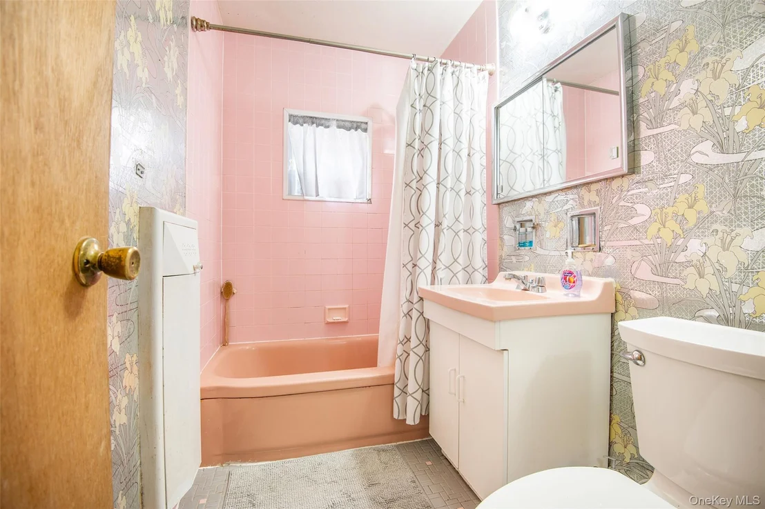 Photo of 1423 Shore Drive