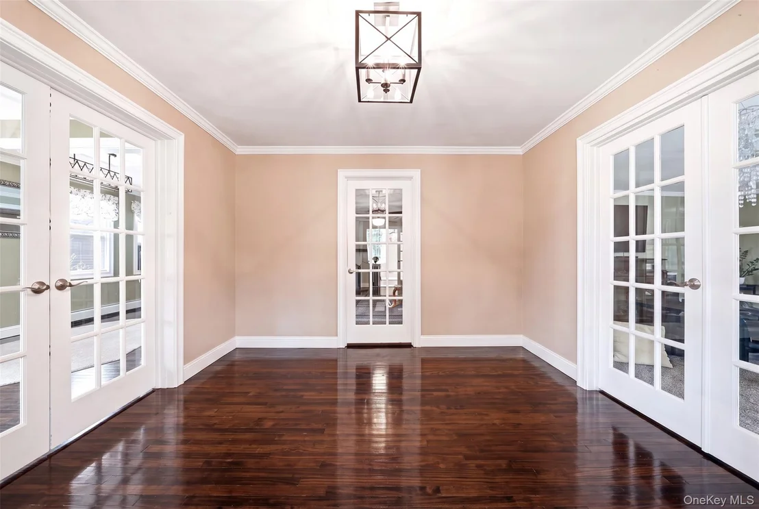 Photo of 414 Potter Boulevard