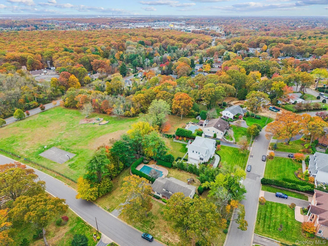 Photo of 9 Princeton Drive