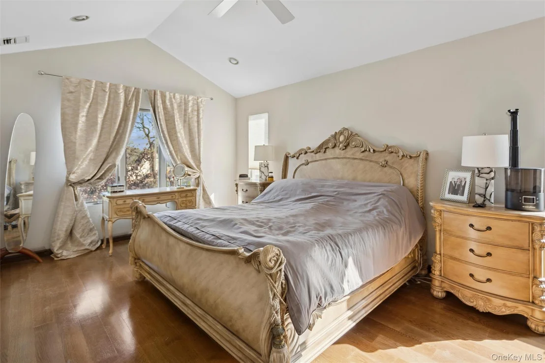 Photo of 2729 Shore Drive