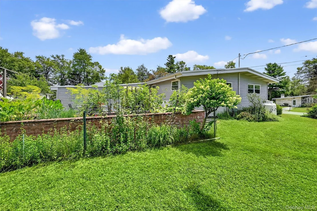 Photo of 25 Crescent View