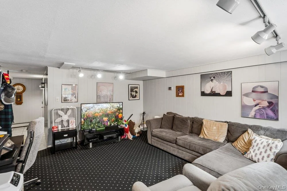 Photo of 8 Pasadena Drive