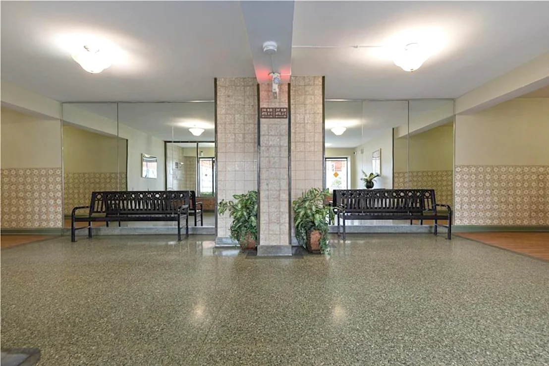Photo of Unit 3F at 247 Parkview Avenue