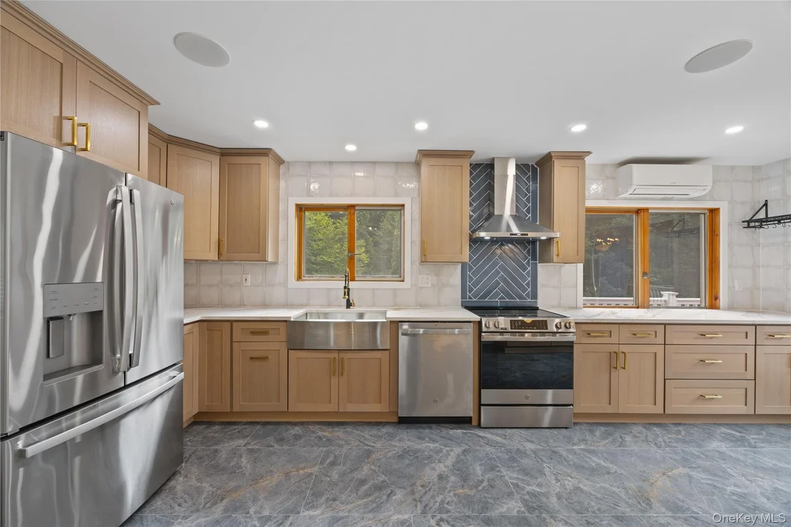 Photo of 24 Babbling Brook Lane