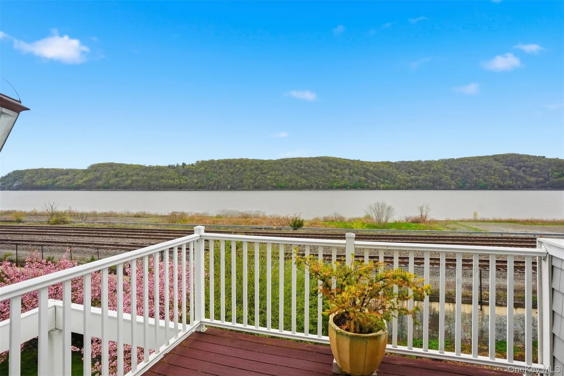 Photo of 136 Hudson Pointe Drive