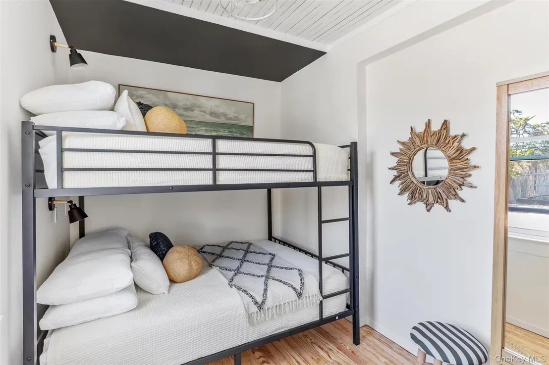 Photo of 12 Surfview Walk