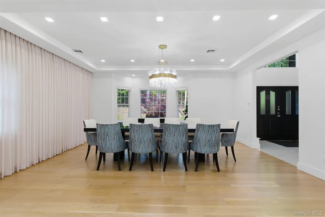 Photo of 105 Hempstead Road